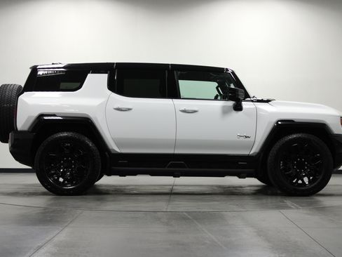 Used 2026 GMC Hummer EV SUV AWD/4WD image 3