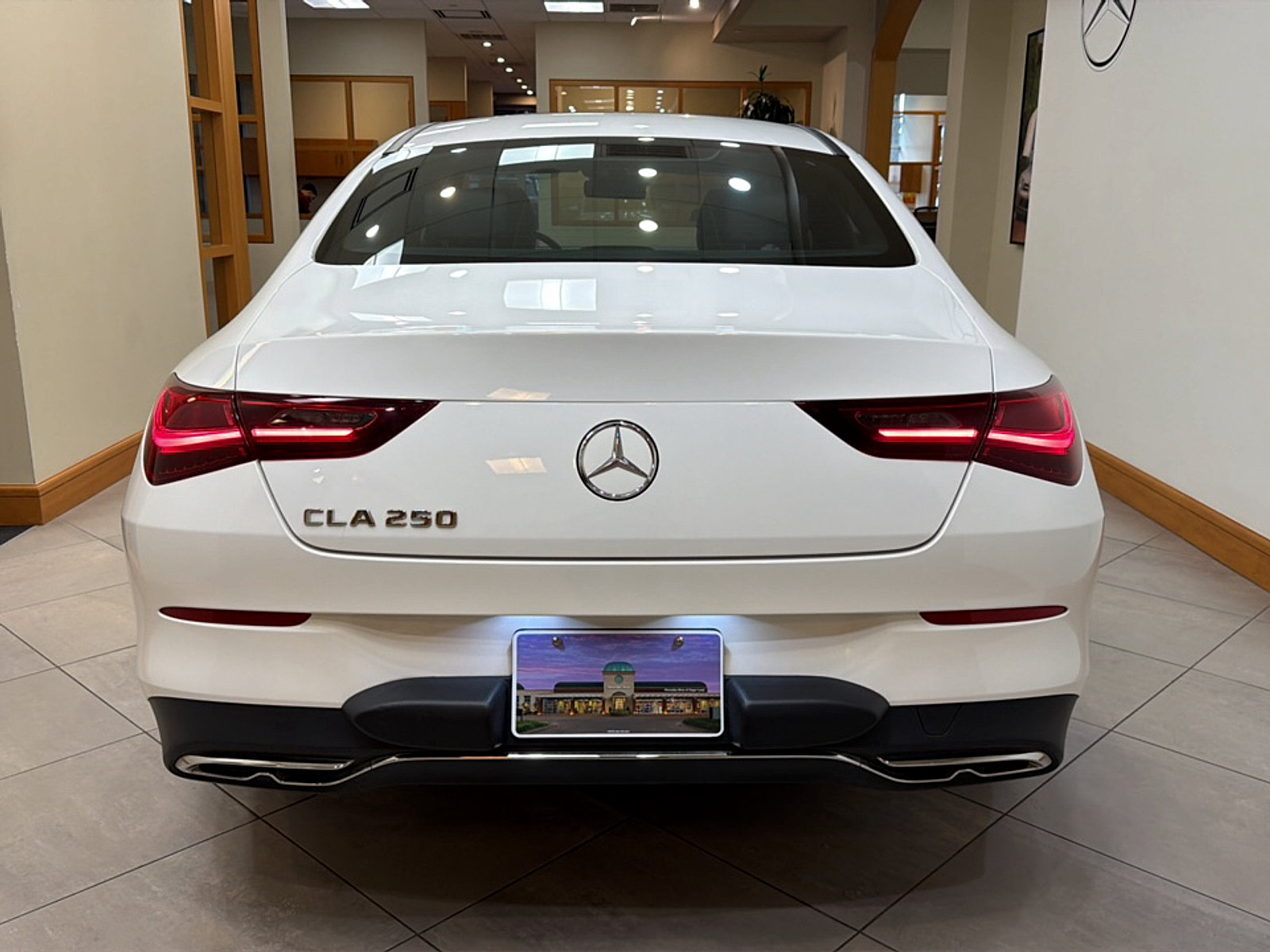 Used 2026 Mercedes-Benz CLA 250 image 5