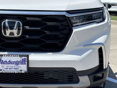 Certified 2024 Honda Pilot EX-L image 8