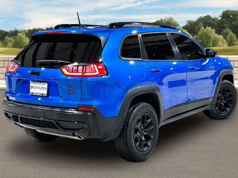 Used 2022 Jeep Cherokee Latitude AWD/4WD image 11