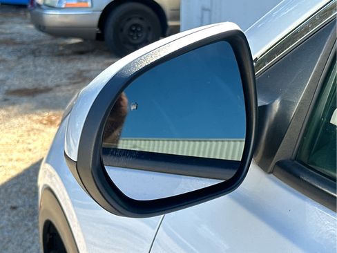 Used 2021 Buick Encore GX Select image 13