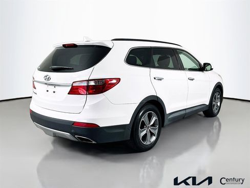 Used 2016 Hyundai Santa Fe SE image 5
