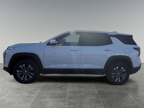 New 2026 Chevrolet Equinox LT image 2