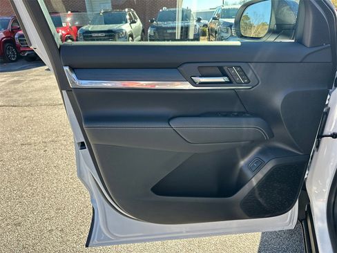 New 2026 GMC Terrain Elevation w/ Elevation Premium Package image 11