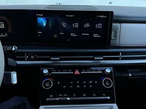 Used 2025 Hyundai Santa Fe SEL image 26