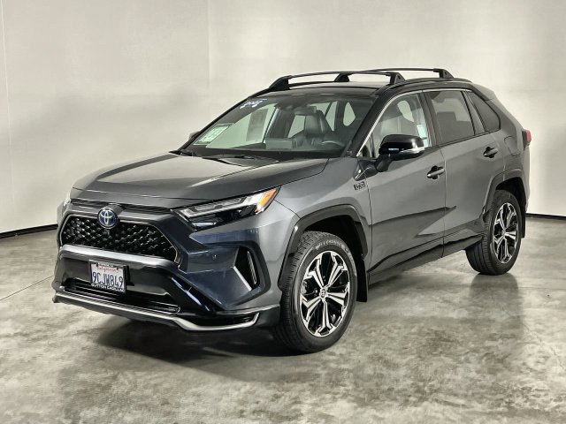 Used 2022 Toyota RAV4 XSE w/ Premium Package AWD/4WD image 4
