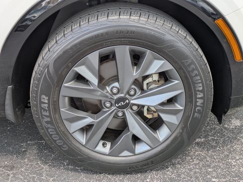 Certified 2023 Kia Sportage SX Prestige AWD/4WD image 9