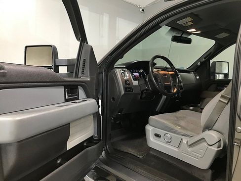 Used 2013 Ford F150 XLT w/ Luxury Equipment Group AWD/4WD image 9