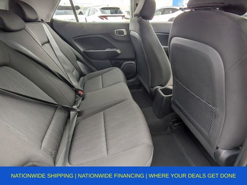 Used 2022 Hyundai Venue SE image 16