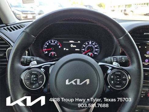 Certified 2022 Kia Soul Turbo FWD image 29