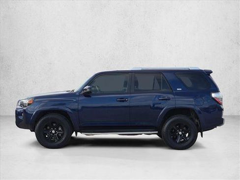 Used 2018 Toyota 4Runner SR5 RWD image 9