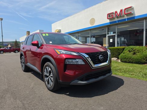 Used 2023 Nissan Rogue SV AWD/4WD image 1