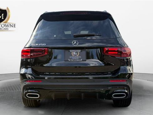 Used 2024 Mercedes-Benz GLB 250 image 4