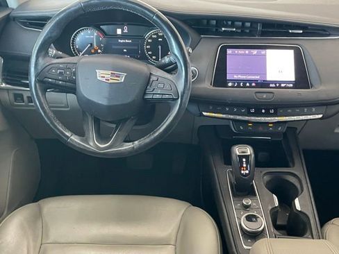 Used 2019 Cadillac XT4 Premium Luxury w/ Cold Weather Package FWD image 12