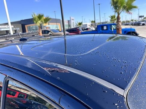 Used 2025 Chevrolet Colorado Z71 w/ Midnight Edition image 5