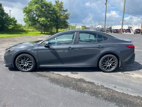 Used 2025 Toyota Camry XSE FWD image 7