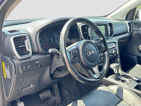 Used 2017 Kia Sportage EX w/ EX Premium Package AWD/4WD image 9