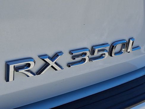 Used 2020 Lexus RX 350L Premium w/ Premium Package image 31