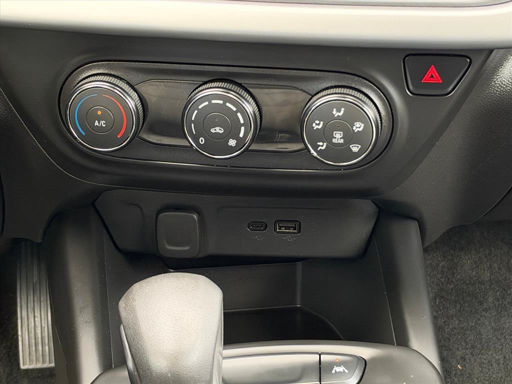 Used 2025 Chevrolet Trax LS FWD image 14