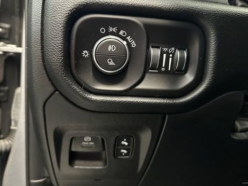 Used 2022 RAM 1500 Laramie AWD/4WD image 25