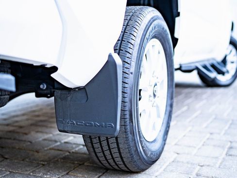 Used 2025 Toyota Tacoma SR5 image 42