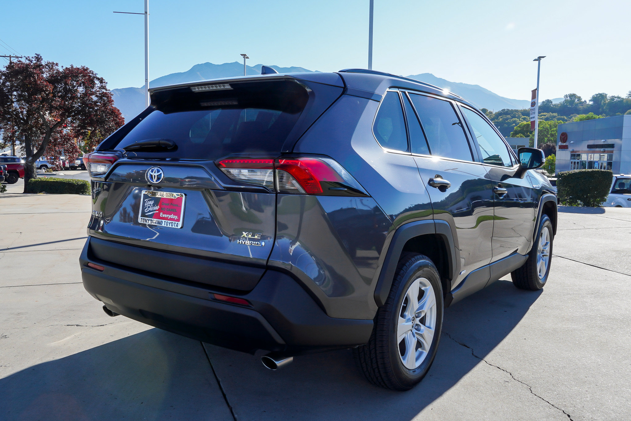 Certified 2019 Toyota RAV4 XLE w/ Convenience Package AWD/4WD image 8