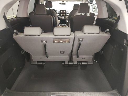 Used 2018 Honda Odyssey EX image 17