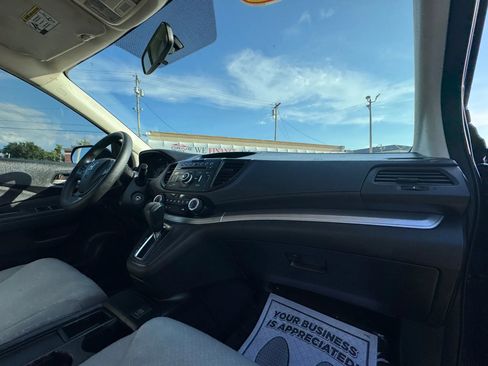 Used 2015 Honda CR-V LX image 29