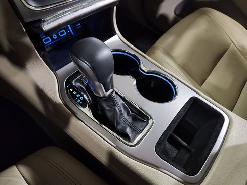 Used 2018 Jeep Grand Cherokee Limited image 39