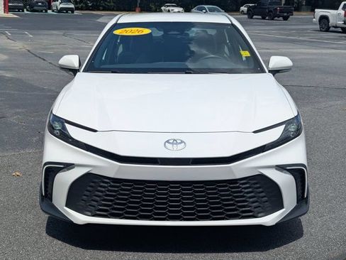 Used 2026 Toyota Camry SE FWD image 2