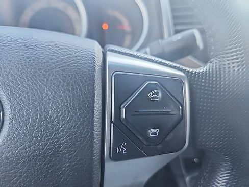 Used 2015 Toyota Tacoma 4x4 Double Cab image 15