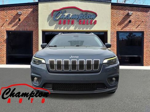 Used 2019 Jeep Cherokee Latitude w/ Popular Appearance Group image 7