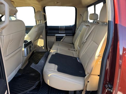 Used 2017 Ford F250 Lariat w/ Lariat Value Package AWD/4WD image 16