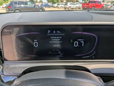 Certified 2025 Kia Seltos S AWD/4WD image 35
