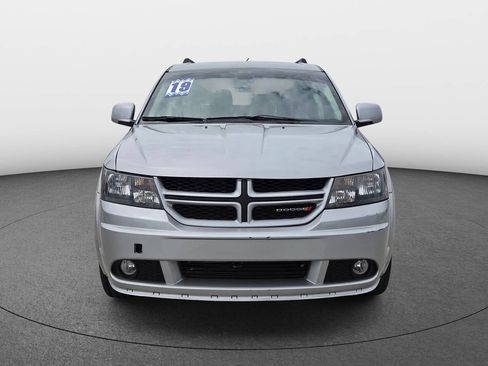 Used 2019 Dodge Journey SE w/ Safe & Sound Group AWD/4WD image 3