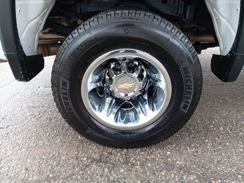 Used 2024 Chevrolet Silverado 3500 LT w/ True North Edition image 46