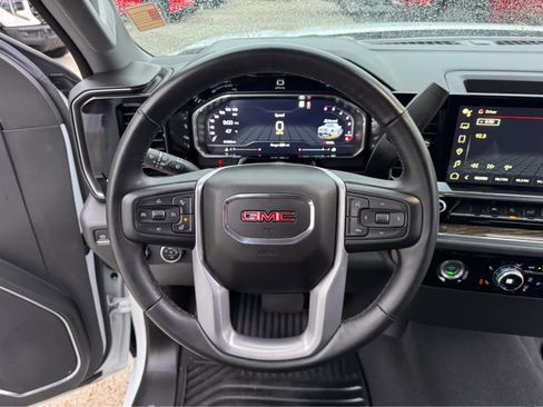 Used 2023 GMC Sierra 1500 Elevation image 13