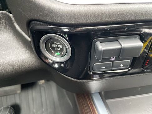 Used 2022 GMC Sierra 1500 Elevation w/ Elevation Premium Package image 28