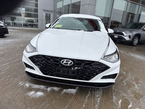 Used 2023 Hyundai Sonata SEL image 2