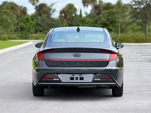 Used 2021 Hyundai Sonata SE FWD image 9