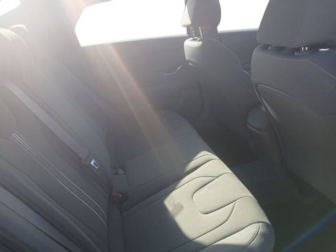 Used 2023 Hyundai Elantra SEL w/ Convenience Package image 17