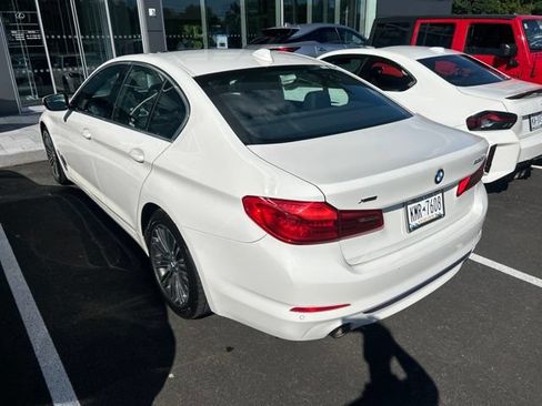 Used 2019 BMW 530i xDrive AWD/4WD image 2
