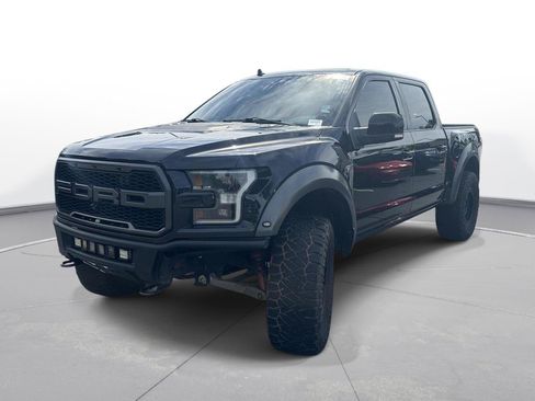 Used 2019 Ford F150 Raptor w/ Equipment Group 802A Luxury AWD/4WD image 2