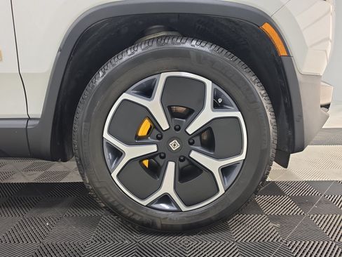 Used 2023 Rivian R1S Adventure Quad AWD/4WD image 11