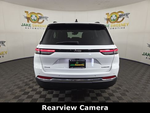 Used 2023 Jeep Grand Cherokee Laredo w/ Luxury Tech Group I AWD/4WD image 7