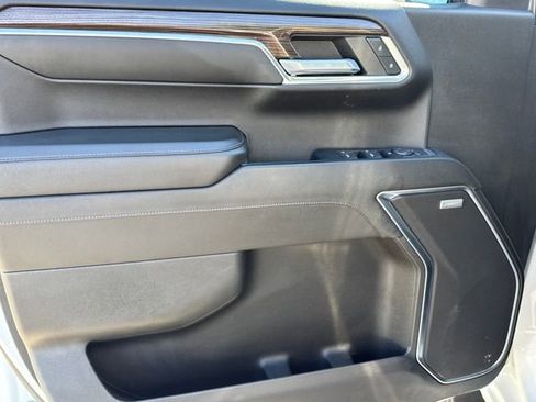 Used 2022 Chevrolet Silverado 1500 RST w/ Convenience Package II image 12