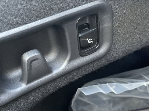 New 2026 Mercedes-Benz E 350 Sedan image 10