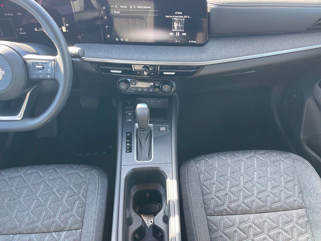 Used 2026 Nissan Kicks SV w/ SV Premium Package FWD image 14