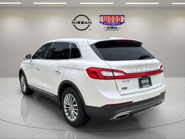 Used 2016 Lincoln MKX Select w/ Select Plus Package FWD image 4