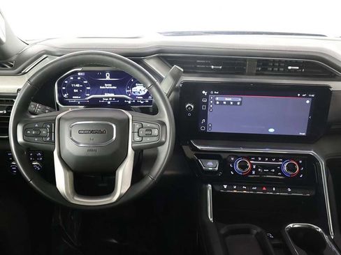 Used 2024 GMC Sierra 2500 Denali w/ Denali Reserve Package image 33